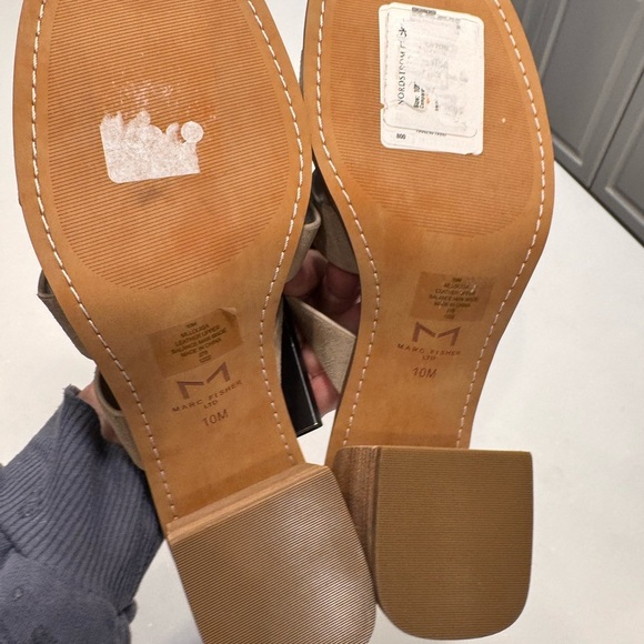Marc Fisher LTD Louisa Leather Block Heel Slip On Sandals Gray Size 10 NEW - Picture 7 of 10